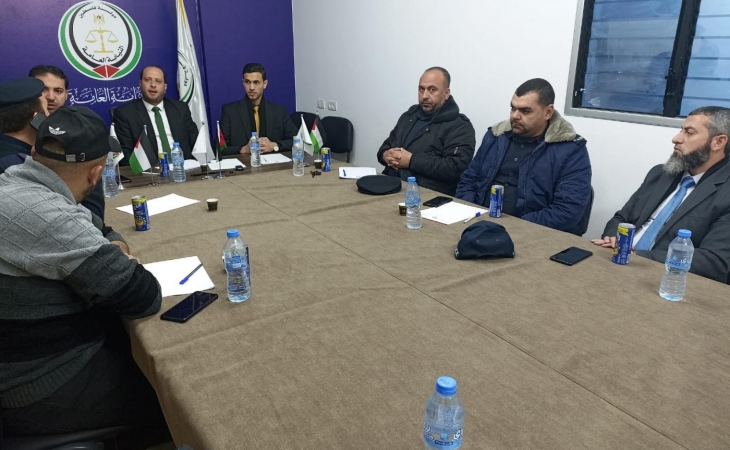 نيابة الوسطى الجزئية تجتمع مع مسؤولي أقسام التنفيذ في المراكز الشرطية في المحافظة الوسطى