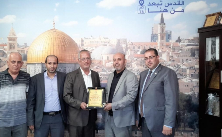 رئيس نيابة مكافحة الفساد وجرائم الأموال يجتمع مع رئيس بلدية القرارة