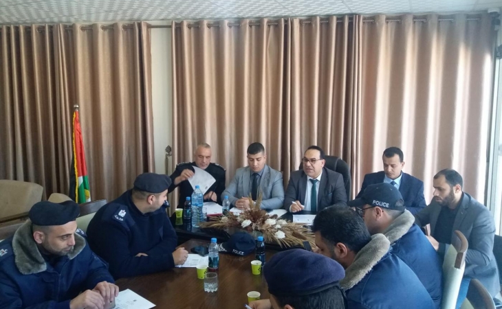 نيابة غزة الجزئية الثالثة تجتمع مع مدراء أقسام التحقيق في مراكز الشرطة بغزة