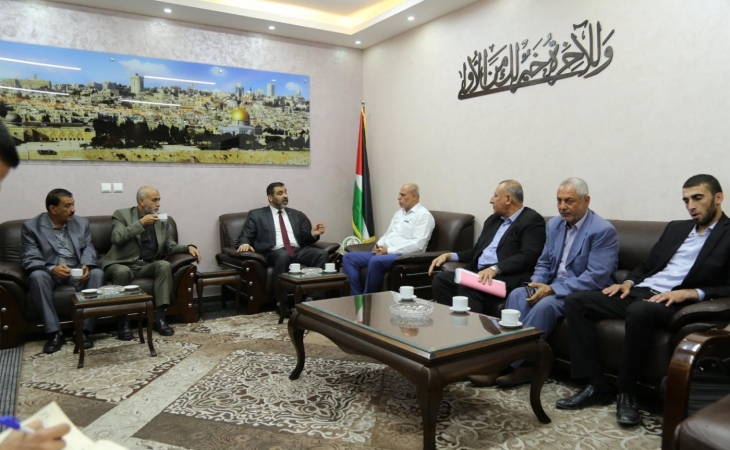 النائب العام يستقبل وفد من رؤساء البلديات، ويؤكد على التعاون لتحقيق المصلحة العامة وخدمة الجمهور