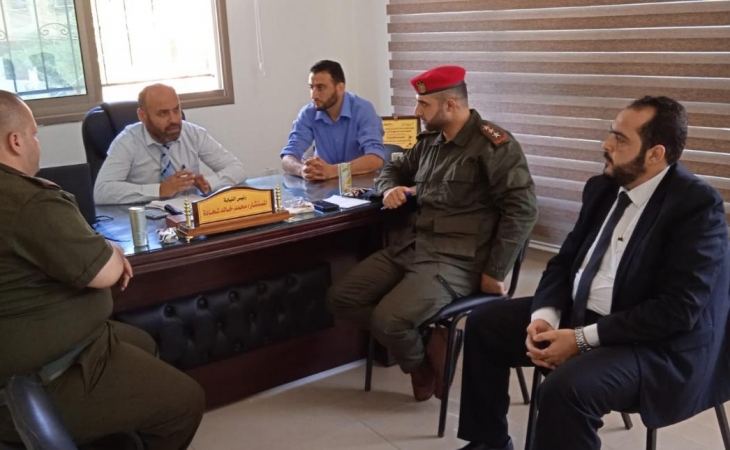 رئيس نيابة غزة الثالثة ومدير الشؤون القانونية  بالشرطة العسكرية يؤكدان على الالتزام بدقة وسلامة الإجراءات القانونية وترسيخ هيبة القضاء.
