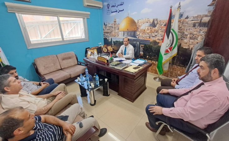 نيابة الوسطى الجزئية تعقد اجتماعاً مع أطباء قسم الاستقبال والطوارئ في مستشفى شهداء الأقصى