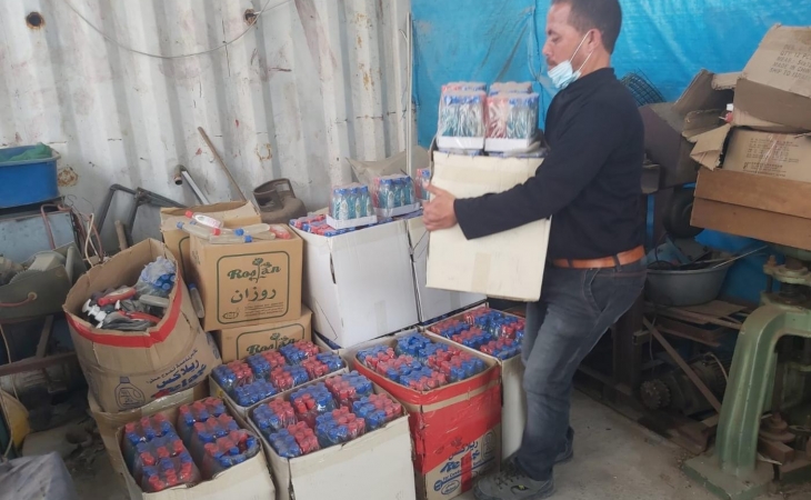 النيابة العامة تتلف جل كحولي غير مطابق للمواصفات الفلسطينية