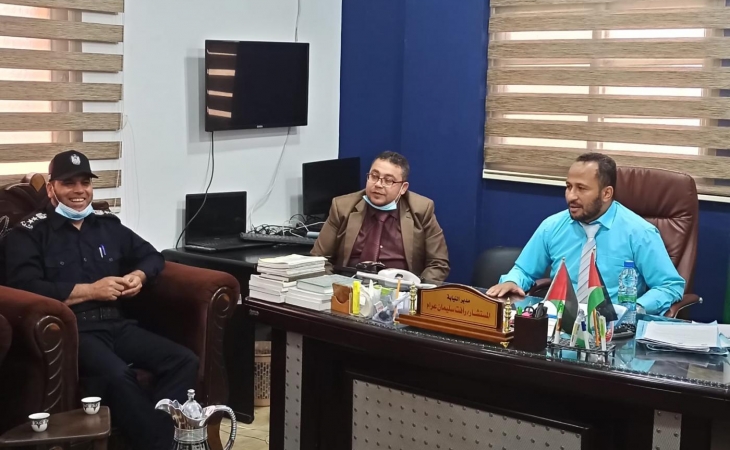 مدير نيابة رفح وادارة العلاقات العامة بالشرطة يؤكدان على تعزيز التعاون المشترك
