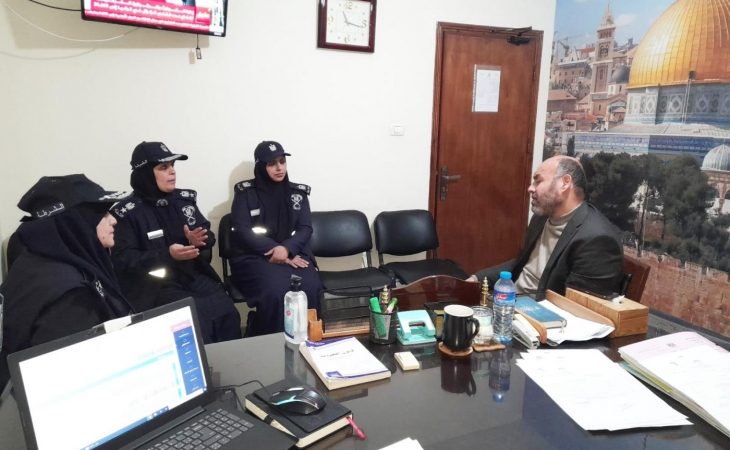 رئيس نيابة المؤسسات ومكافحة الفساد وجرائم الأموال يجتمع مع مدير الشرطة النسائية